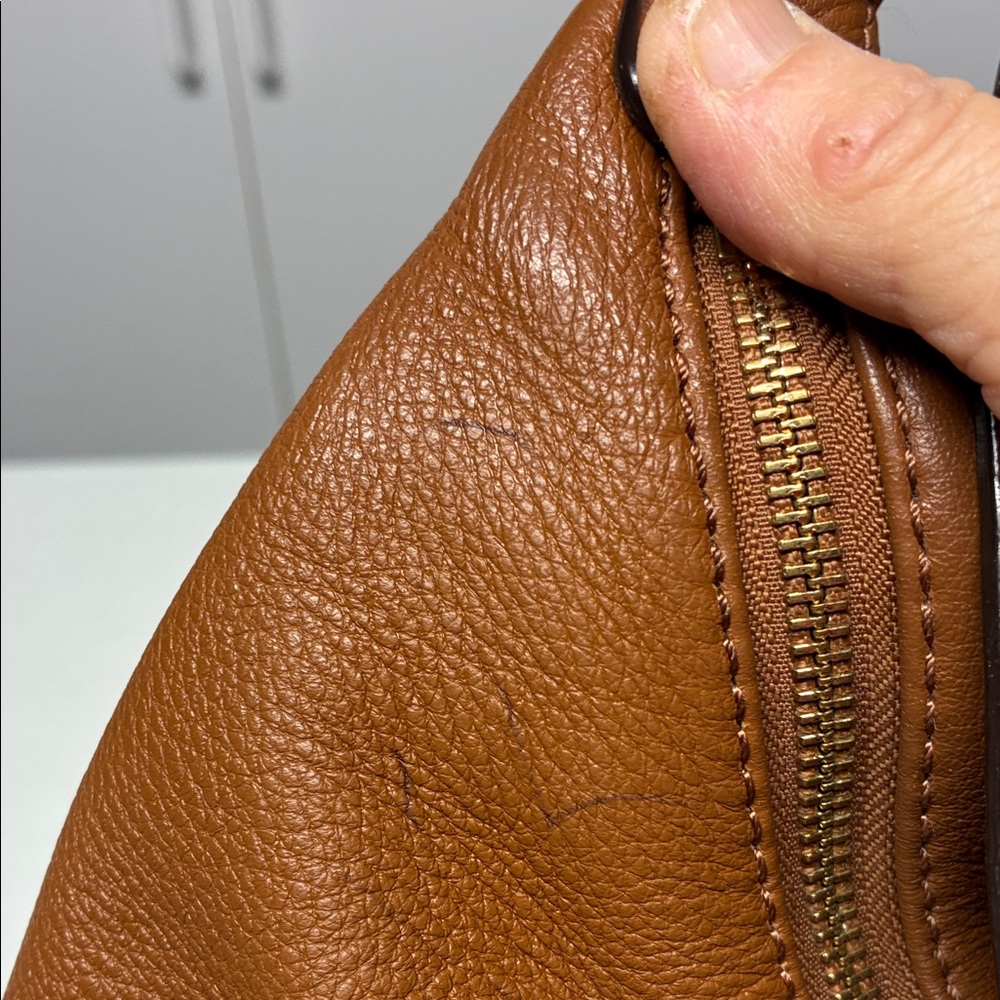Michael Kors Leather Hobo Bag Luggage Brown - Picture 13 of 16